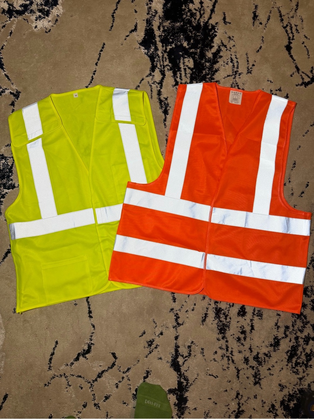 Set of two High-Visibility Safety Vest - Orange Sz L and Lime Sz M New